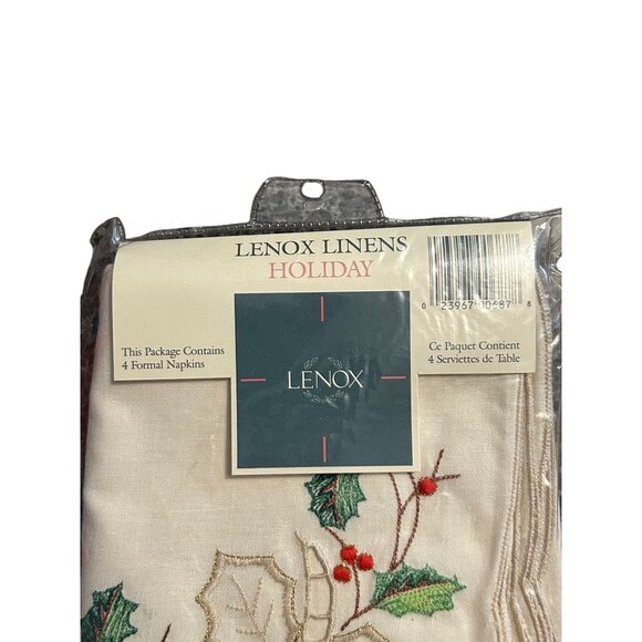 Lenox Linens Holiday Embroidered Napkins Set Of 4 Ivory With Holly & Berries Des - Picture 2 of 3